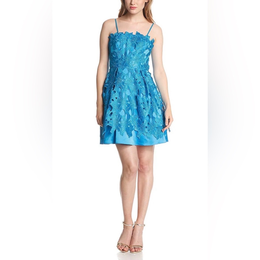 Adrianna Papell Crochet  Strapless Cocktail Dress in Blue  Size 8
